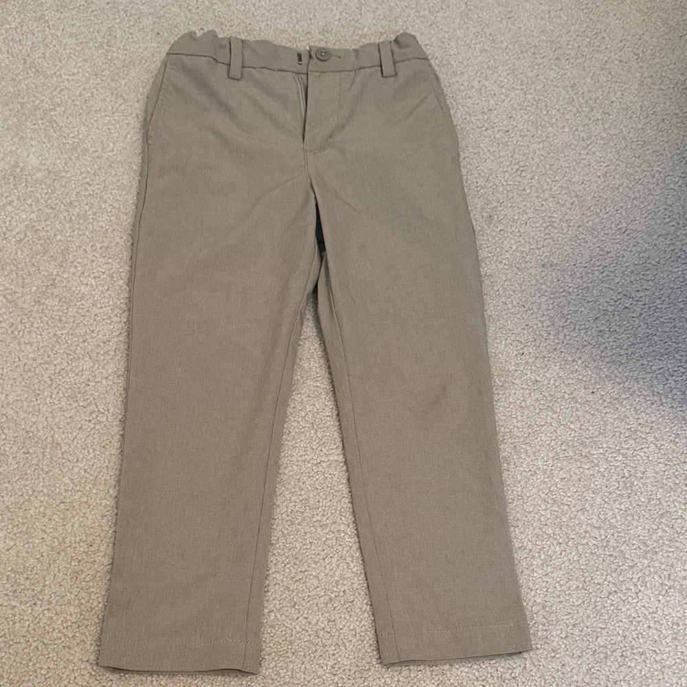 Vineyard Vines boys toddler  Khaki Chinos retail $60 plus tax